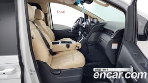 Hyundai Staria HEV 1.6 Tourer 9-Seater 2025 года из Южной Кореи