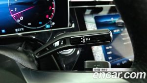 Mercedes-Benz E-Class E300 4MATIC AMG Line 2024 года из Южной Кореи
