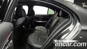 Mercedes-Benz E-Class E300 4MATIC AMG Line 2024 года из Южной Кореи