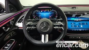Mercedes-Benz E-Class E300 4MATIC AMG Line 2024 года из Южной Кореи