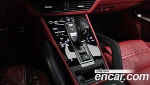 Porsche Cayenne 4.0 Turbo Coupe 2023 года из Южной Кореи