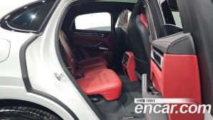 Porsche Cayenne 4.0 Turbo Coupe 2023 года из Южной Кореи