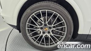 Porsche Cayenne 3.0 2023 года из Южной Кореи