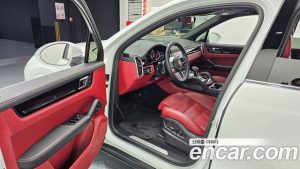 Porsche Cayenne 3.0 2023 года из Южной Кореи