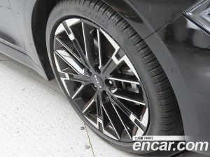Kia K5 1.6 Turbo 2024 года из Южной Кореи