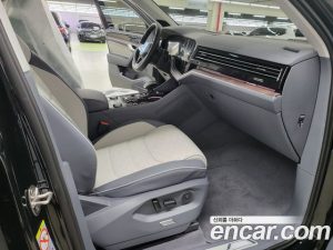 Volkswagen Touareg 3.0 TDI Prestige 2026 года из Южной Кореи
