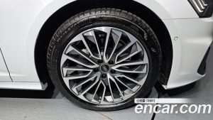 Audi A6 45 TFSI 4WD Premium 2025 года из Южной Кореи