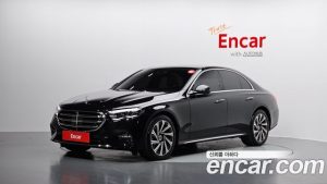 Mercedes-Benz E-Class E300 4MATIC Exclusive 2024 года из Южной Кореи