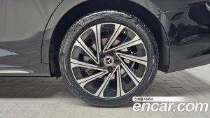Mercedes-Benz E-Class E300 4MATIC Exclusive 2024 года из Южной Кореи