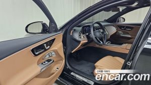 Mercedes-Benz E-Class E300 4MATIC Exclusive 2024 года из Южной Кореи