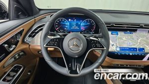Mercedes-Benz E-Class E300 4MATIC Exclusive 2024 года из Южной Кореи