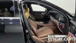 Mercedes-Benz E-Class E250 AMG Line 2023 года из Южной Кореи