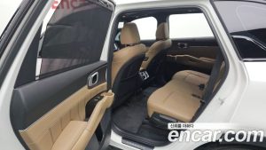 Kia Sorento HEV 1.6 2WD 2024 года из Южной Кореи