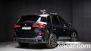 BMW X5 xDrive 50e M Sport 2025 года из Южной Кореи