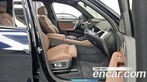 BMW X5 xDrive 50e M Sport 2025 года из Южной Кореи