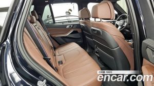 BMW X5 xDrive 50e M Sport 2025 года из Южной Кореи