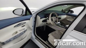 Genesis GV70 e-AWD 2025 года из Южной Кореи