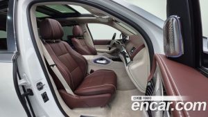 Mercedes-Benz GLS-Class Maybach GLS600 4MATIC 2023 года из Южной Кореи