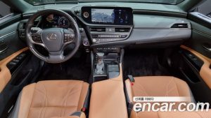 Lexus ES Luxury Plus 2022 года из Южной Кореи