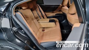Lexus ES Luxury Plus 2022 года из Южной Кореи