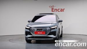 Audi Q4 e-tron 40 Premium 2023 года из Южной Кореи