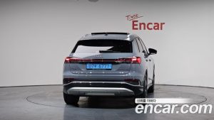 Audi Q4 e-tron 40 Premium 2023 года из Южной Кореи