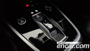 Audi Q4 e-tron 40 Premium 2023 года из Южной Кореи