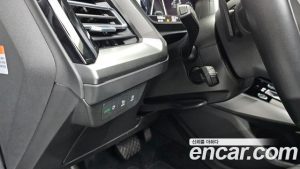 Audi Q4 e-tron 40 Premium 2023 года из Южной Кореи