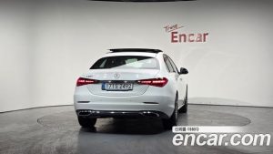 Mercedes-Benz C-Class C200 Avantgarde 2025 года из Южной Кореи