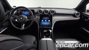 Mercedes-Benz C-Class C200 Avantgarde 2025 года из Южной Кореи
