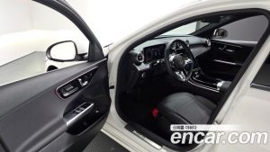 Mercedes-Benz C-Class C200 Avantgarde 2025 года из Южной Кореи
