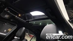 Mercedes-Benz C-Class C200 Avantgarde 2025 года из Южной Кореи