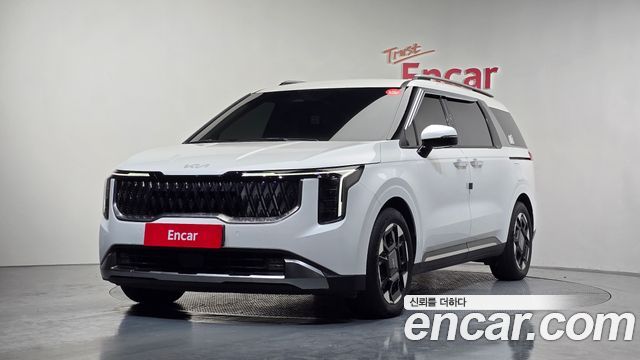 Kia Canival Бензин 9-Seater Signature 2024 года из Кореи