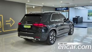 Mercedes-Benz GLE-Class GLE300d 4MATIC 2025 года из Южной Кореи