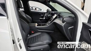 Mercedes-Benz GLC-Class GLC300 4MATIC Coupe 2024 года из Южной Кореи