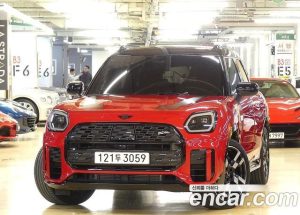 Mini Countryman ALL4 JCW 2025 года из Южной Кореи