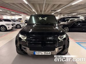 Land Rover Defender 110 P400 X 2023 года из Южной Кореи