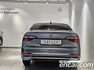 Volkswagen Jetta 1.5 TSI Premium 2023 года из Южной Кореи