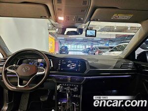 Volkswagen Jetta 1.5 TSI Premium 2023 года из Южной Кореи