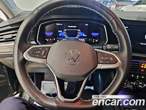 Volkswagen Jetta 1.5 TSI Premium 2023 года из Южной Кореи