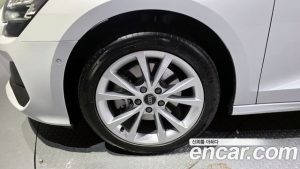 Audi A3 40 TFSI 2025 года из Южной Кореи