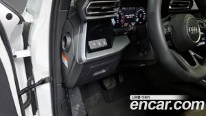 Audi A3 40 TFSI 2025 года из Южной Кореи