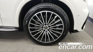 Mercedes-Benz GLC-Class GLC300 4MATIC Coupe 2024 года из Южной Кореи