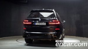 BMW X7 xDrive 40i M Sport 6 2024 года из Южной Кореи