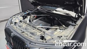 BMW X7 xDrive 40i M Sport 6 2024 года из Южной Кореи
