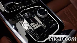 BMW X7 xDrive 40i M Sport 6 2024 года из Южной Кореи