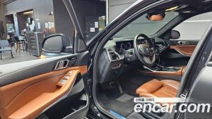 BMW X7 xDrive 40i M Sport 6 2024 года из Южной Кореи