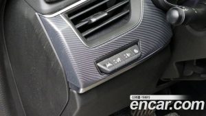 Renault-KoreaSamsung XM3 1.3 TCe RE Signature 2023 года из Южной Кореи