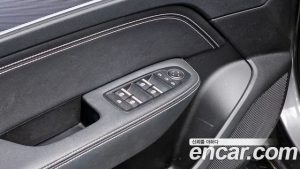 Renault-KoreaSamsung XM3 1.3 TCe RE Signature 2023 года из Южной Кореи