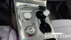 Genesis GV70 2.5T Бензин 2WD 2025 года из Южной Кореи
